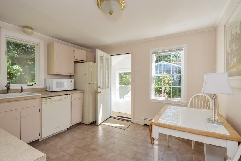 9 Clark Rd, Sagamore Beach, MA 02562 photo 11