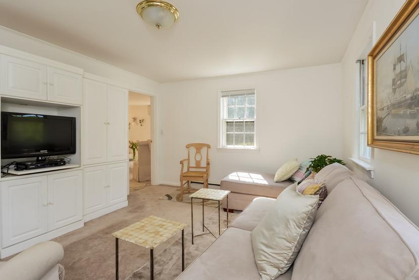 9 Clark Rd, Sagamore Beach, MA 02562 photo 8