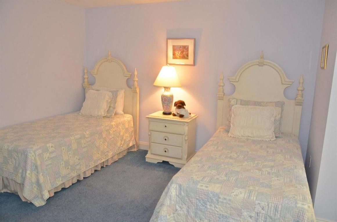 22 Hannahs Way, Edgartown, MA 02539 photo 20
