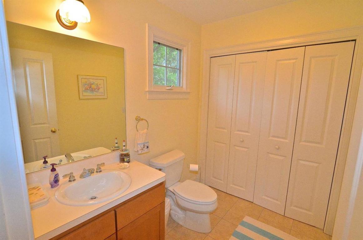22 Hannahs Way, Edgartown, MA 02539 photo 12