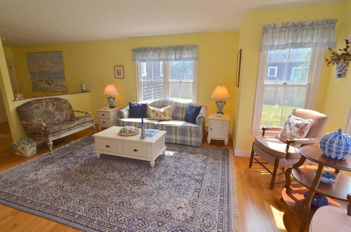 22 Hannahs Way, Edgartown, MA 02539 photo 6