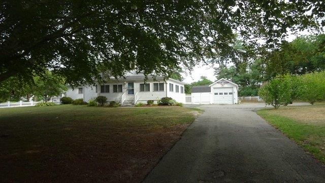 17 Onset Ave, Buzzards Bay, MA 02532 photo 2