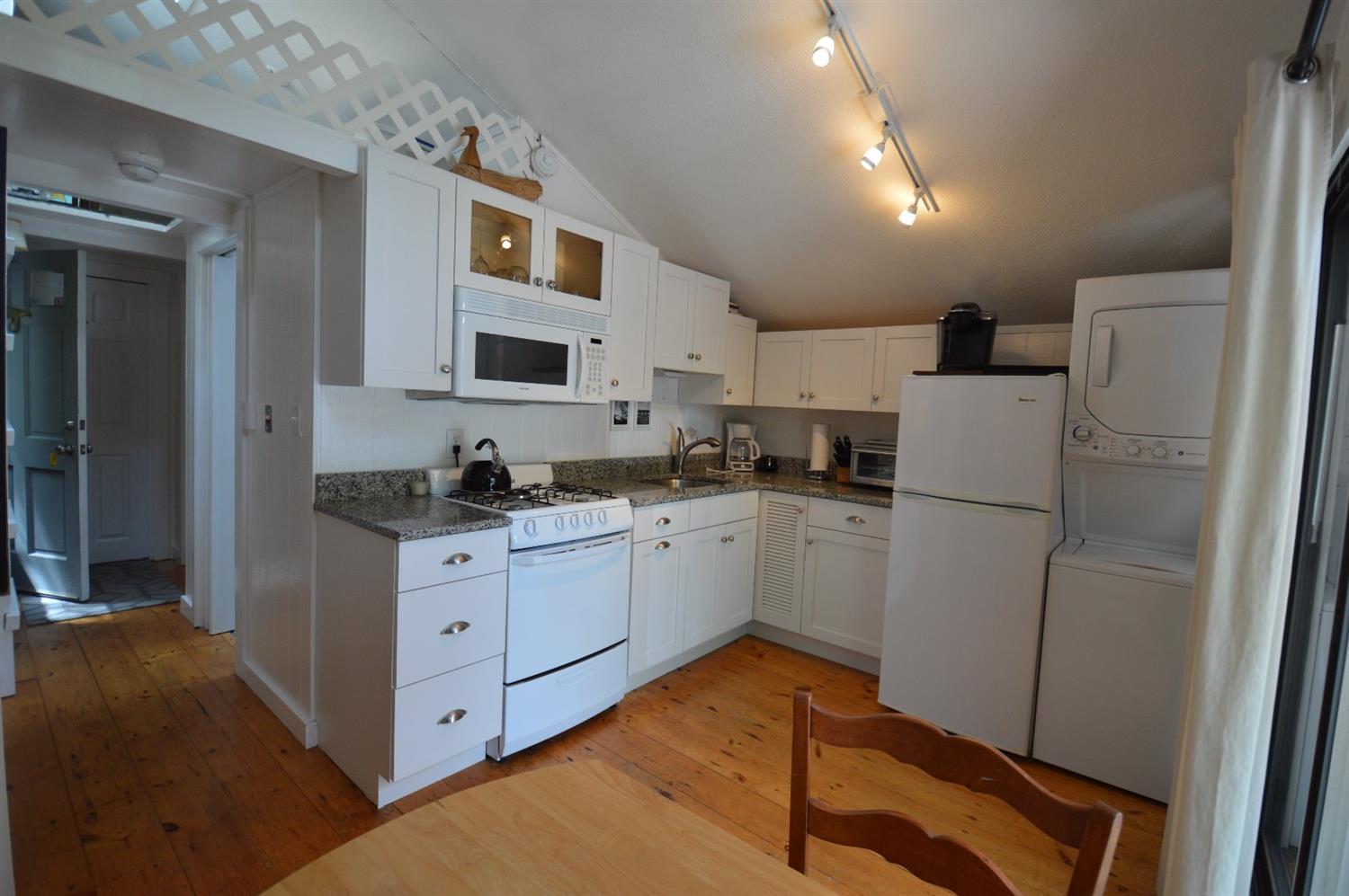 251 Shore Dr, Mashpee, MA 02649 photo 6