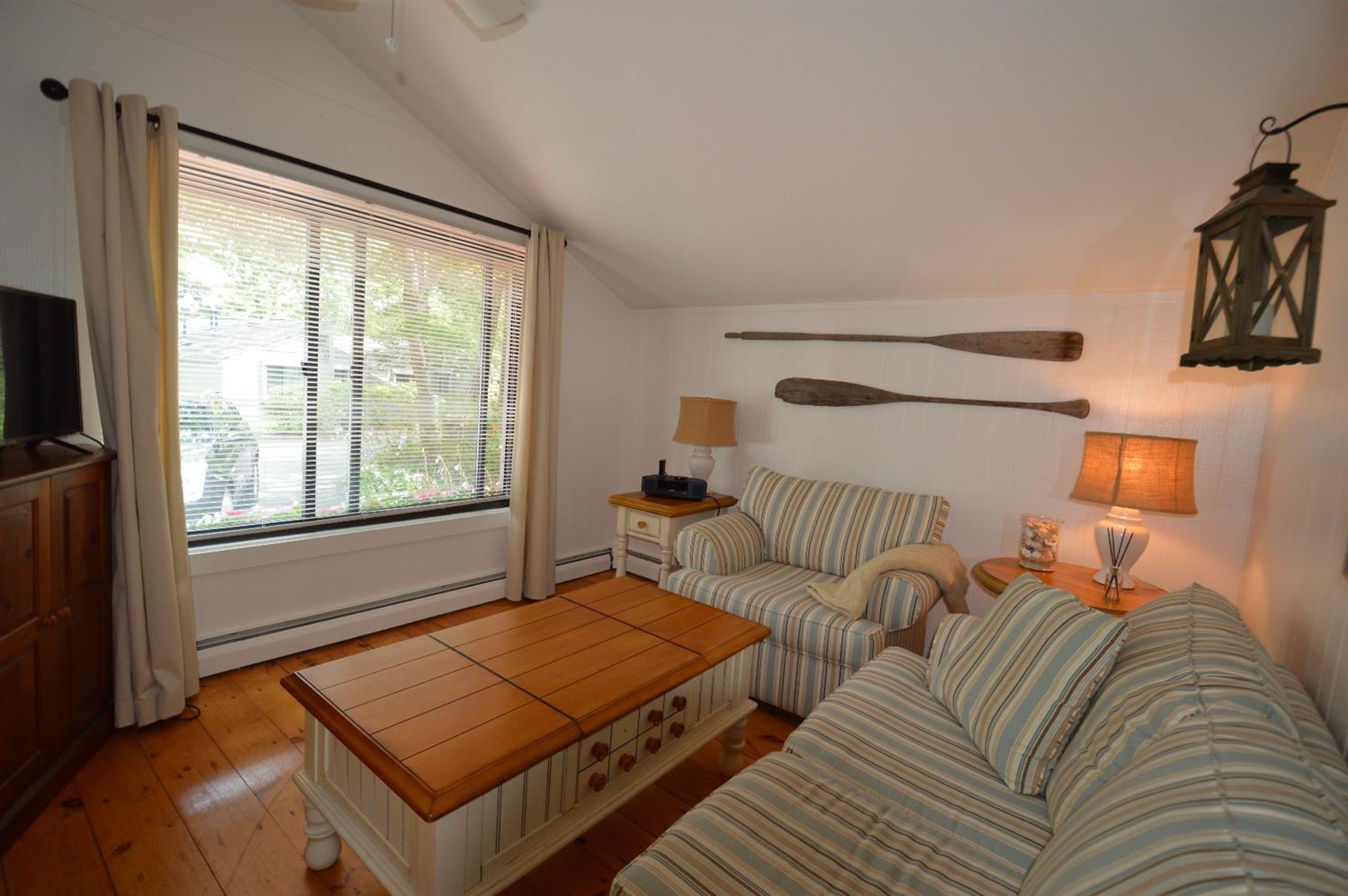 251 Shore Dr, Mashpee, MA 02649 photo 8