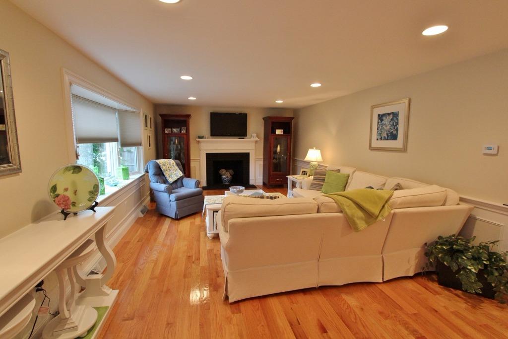 69 Sheaffer Rd, Centerville, MA 02632 photo 3