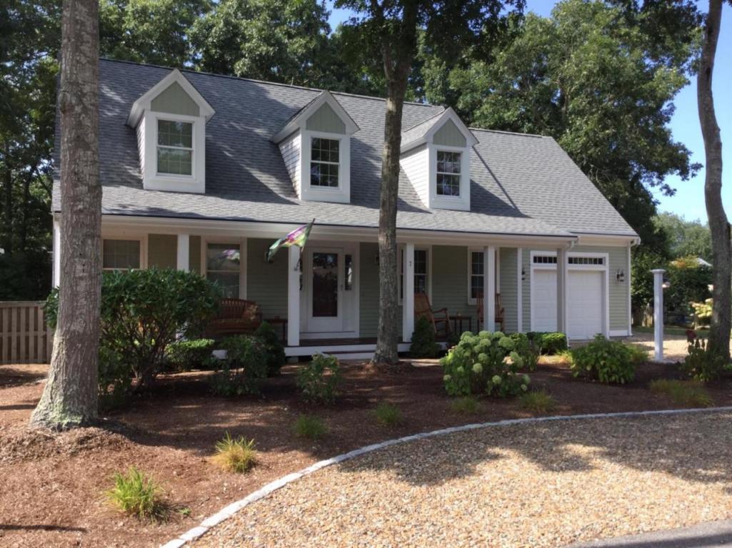 7 Bearse Rd, Mashpee, MA 02649 photo 1
