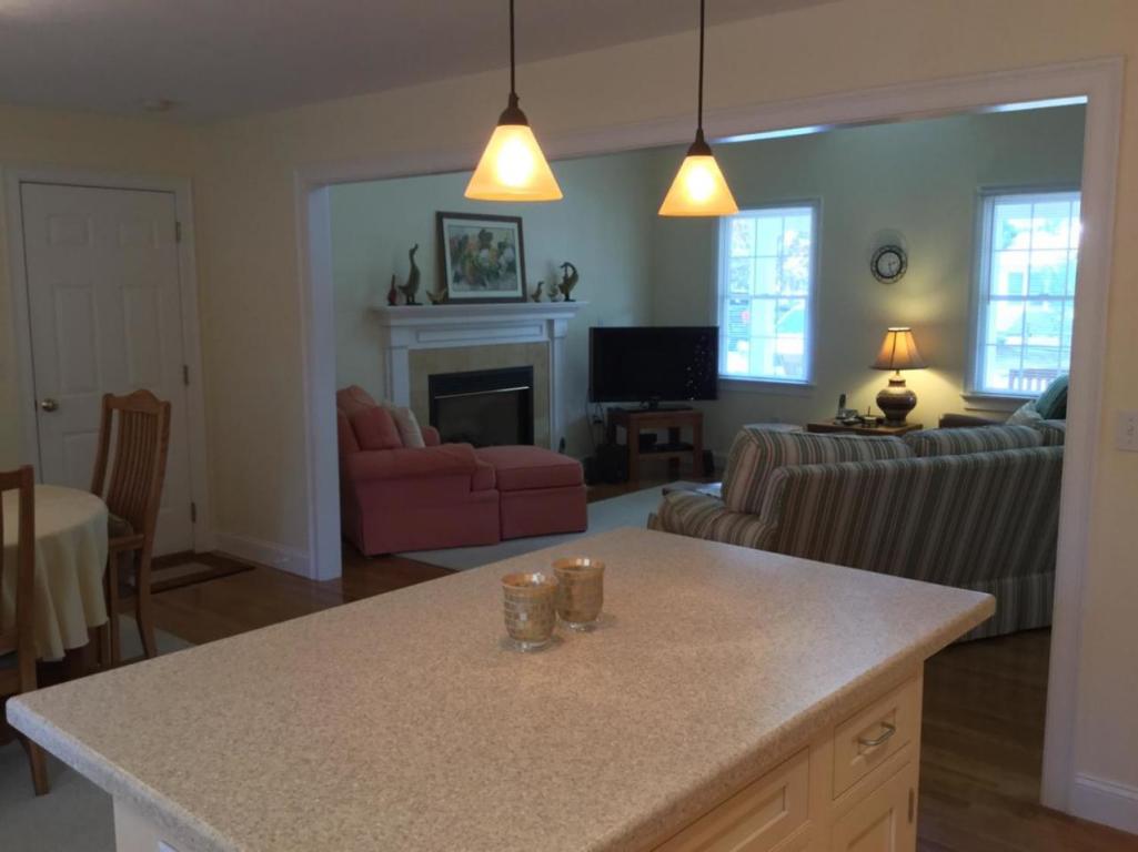 7 Bearse Rd, Mashpee, MA 02649 photo 9