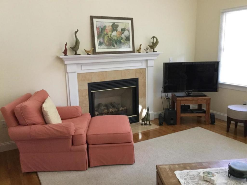 7 Bearse Rd, Mashpee, MA 02649 photo 3