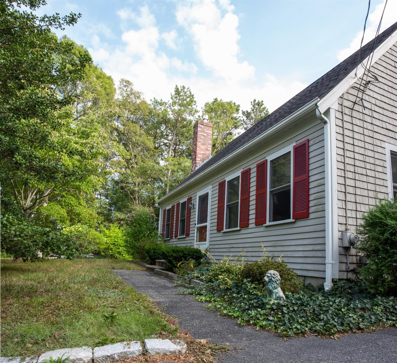 85 Michelle Ave, Cotuit, MA 02635 photo 1