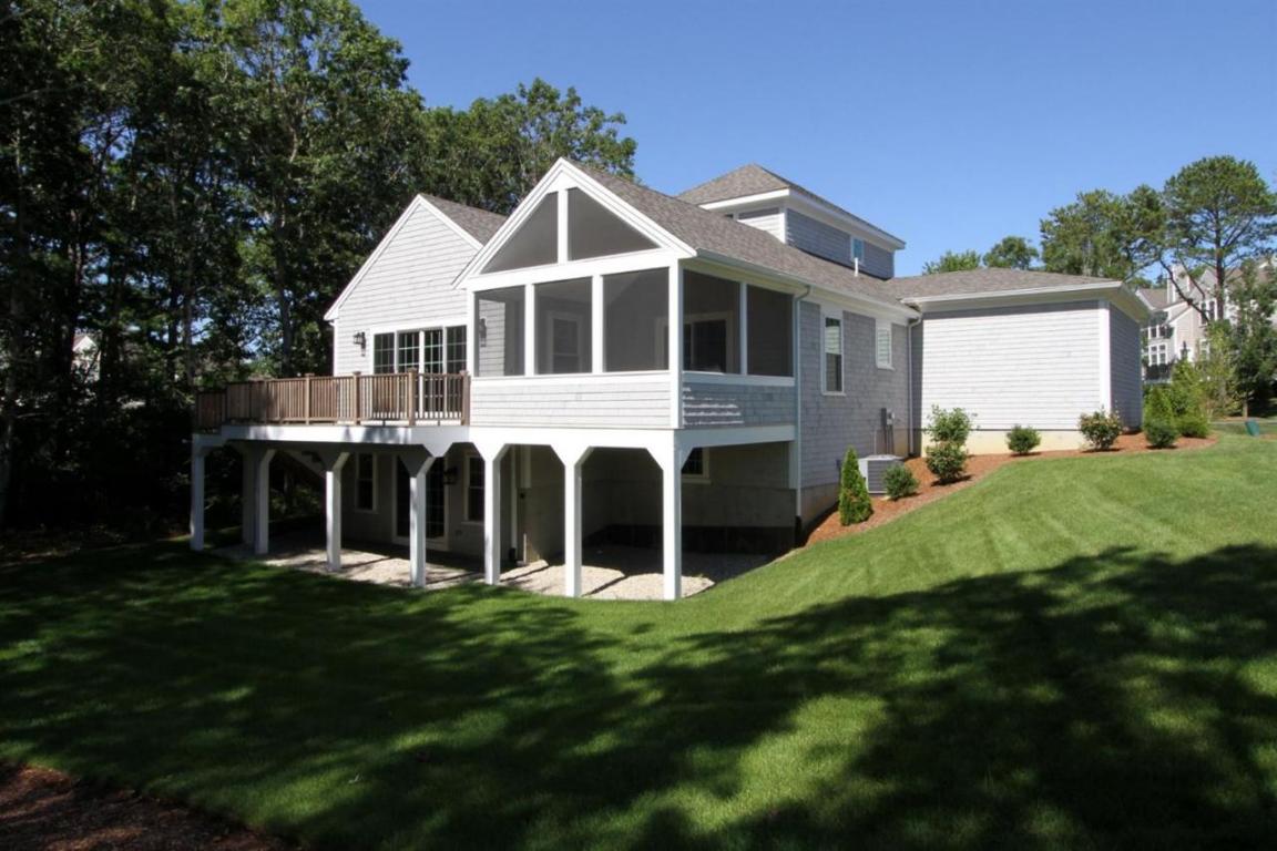 17 Flat Pond Cir, Mashpee, MA 02649 photo 4