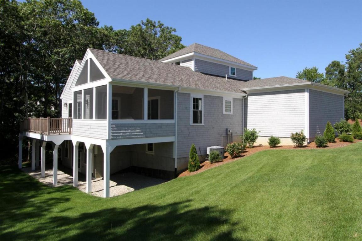 17 Flat Pond Cir, Mashpee, MA 02649 photo 3