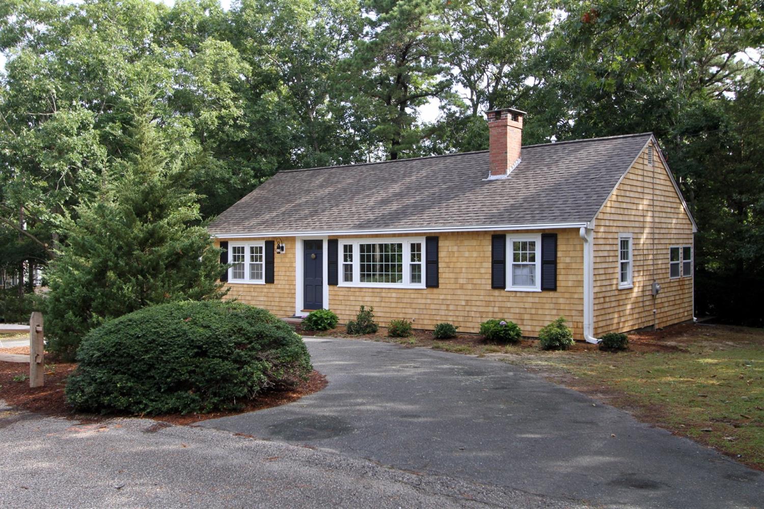 37 W Wind Dr, Dennis, MA 02638 photo 1