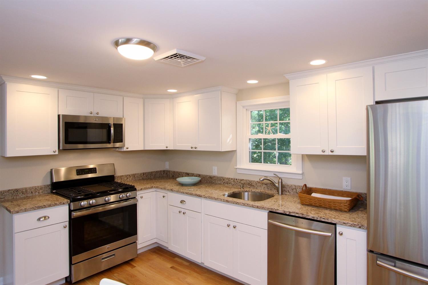 37 W Wind Dr, Dennis, MA 02638 photo 4