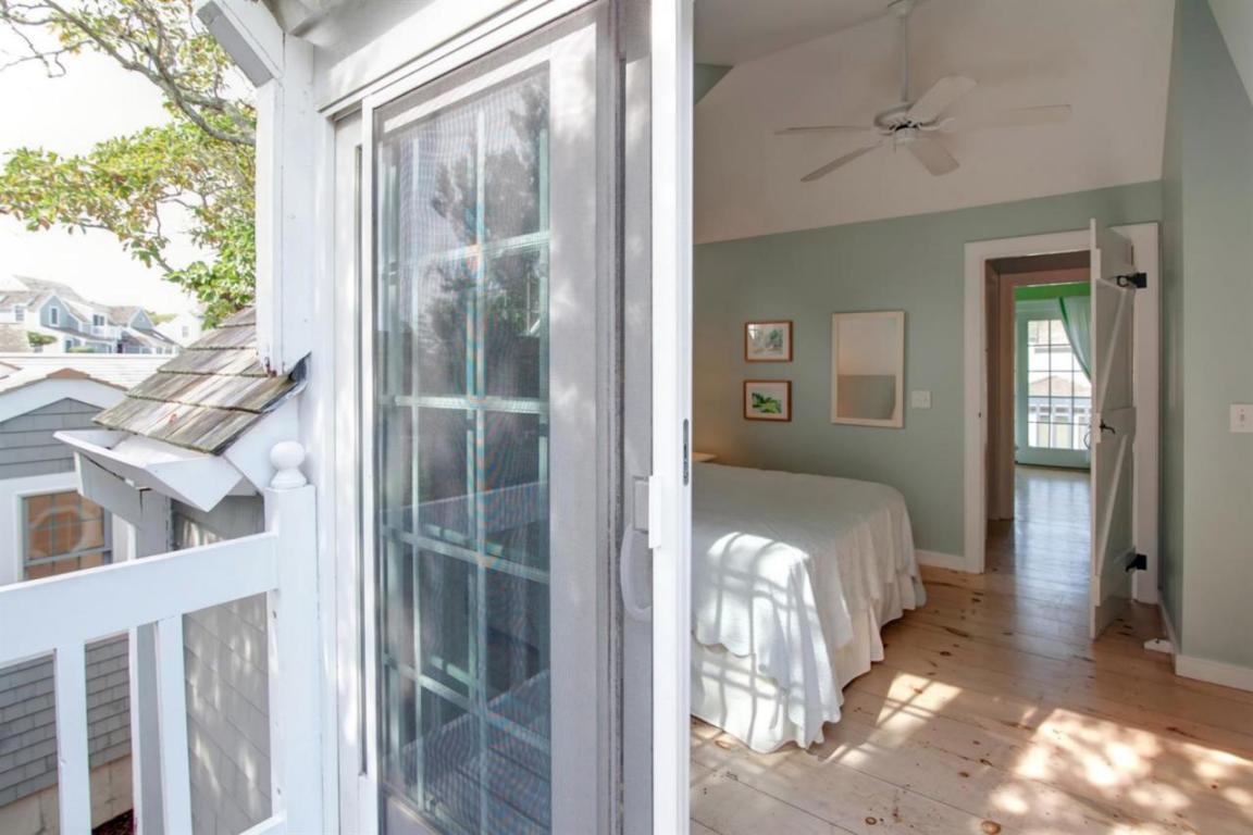 4 Hyannis Point Rd, Mashpee, MA 02649 photo 9