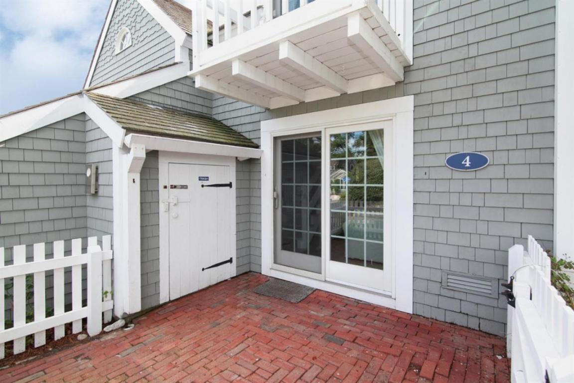 4 Hyannis Point Rd, Mashpee, MA 02649 photo 4