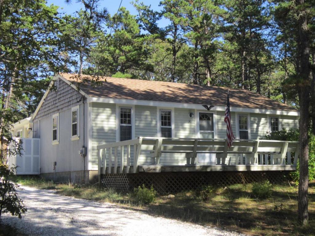 30 Bartlett Rd, Wellfleet, MA 02667 photo 1