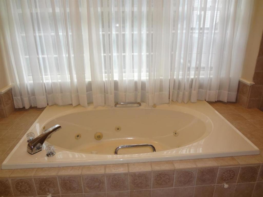109 Carlson Ln, West Barnstable, MA 02668 photo 31