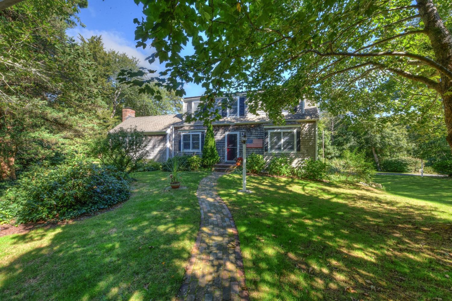 10 Acorn Dr, West Barnstable, MA 02668 photo 1