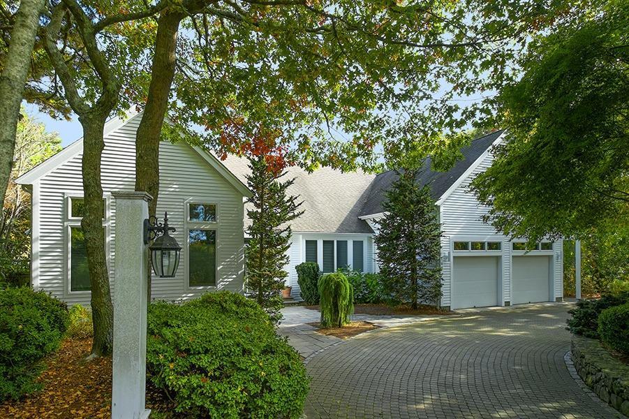 145 Willowbend Dr, Mashpee, MA 02649 photo 1