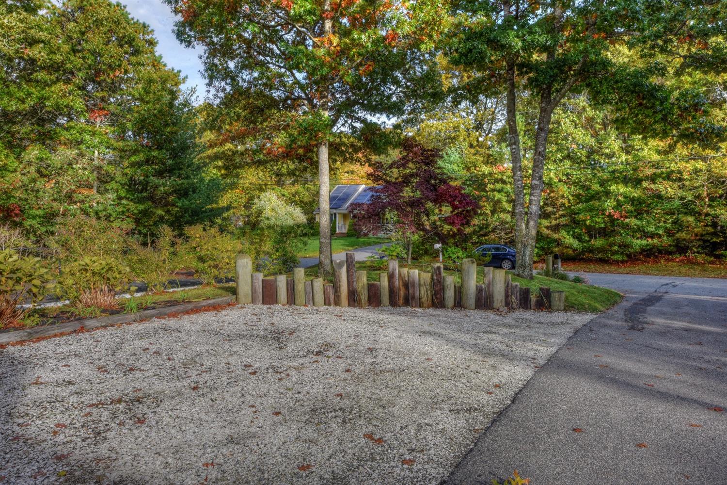 279 Skunknet Rd, Centerville, MA 02632 photo 4