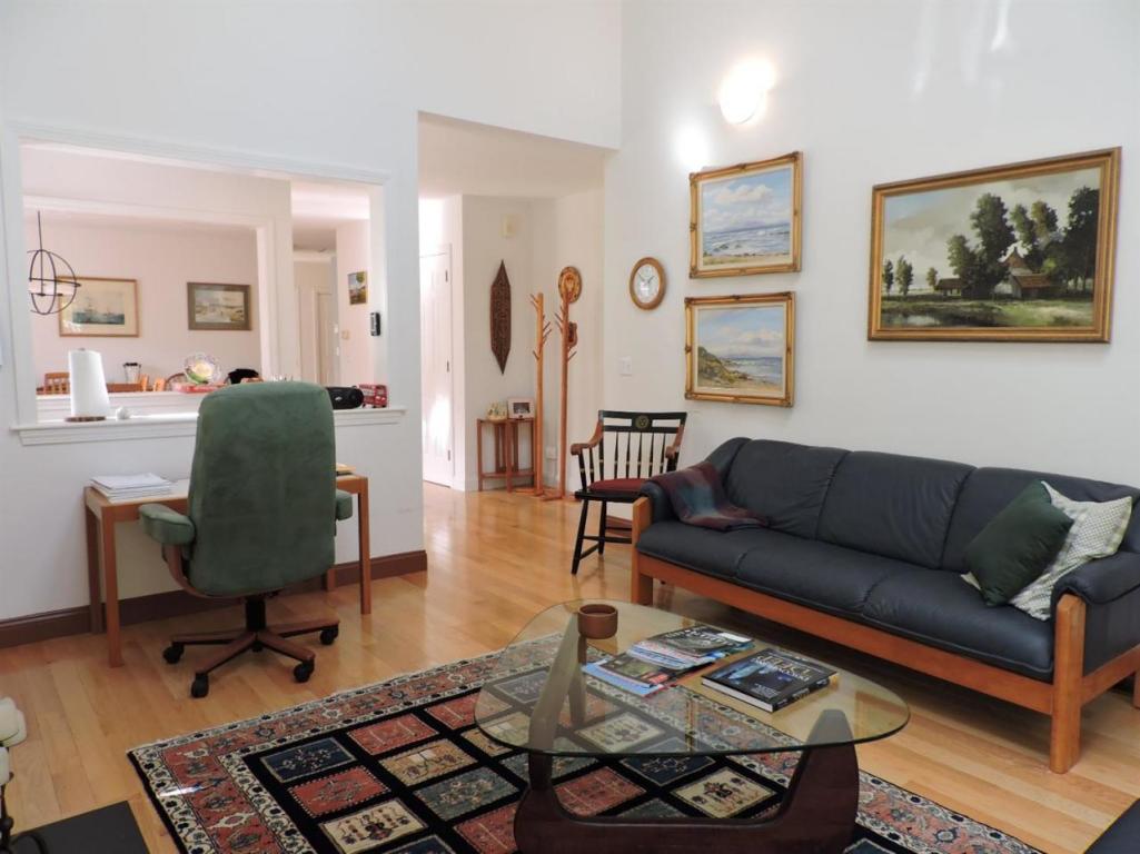 1 Mayfair Ct, Mashpee, MA 02649 photo 6