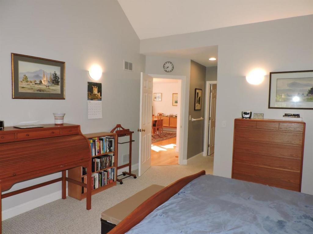 1 Mayfair Ct, Mashpee, MA 02649 photo 10