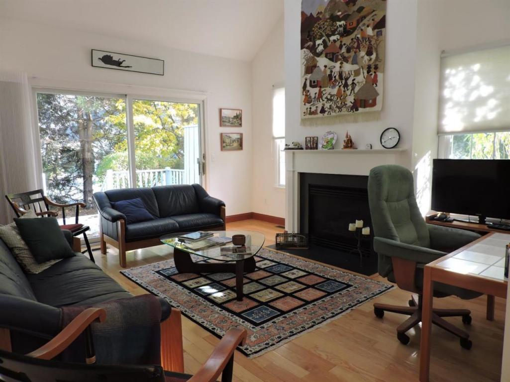 1 Mayfair Ct, Mashpee, MA 02649 photo 5