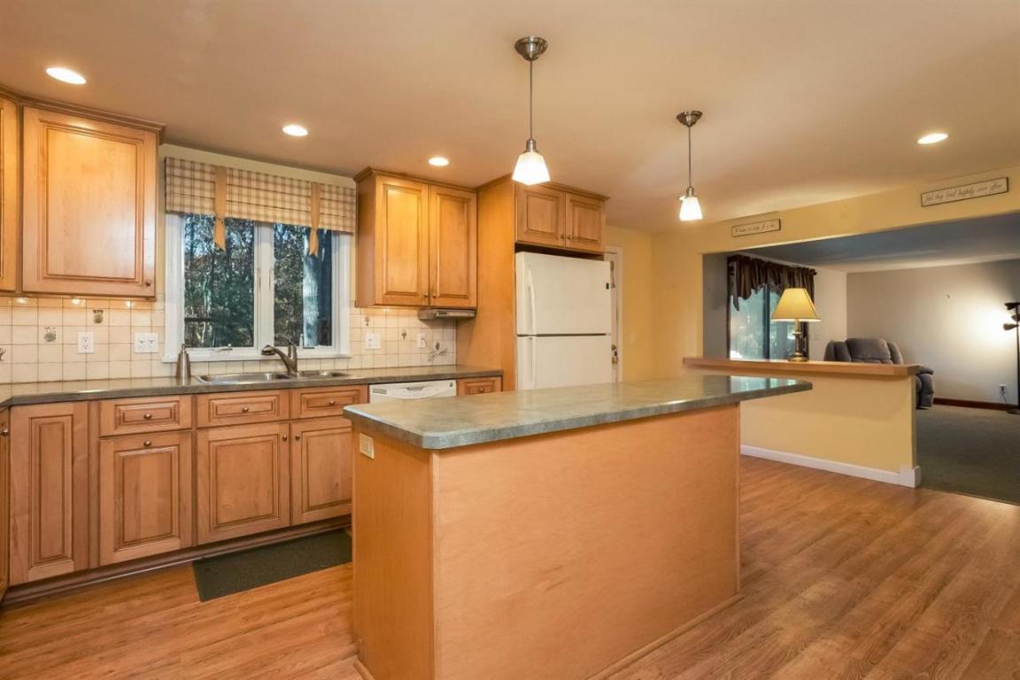 5 Surrey Pl, Mashpee, MA 02649 photo 5