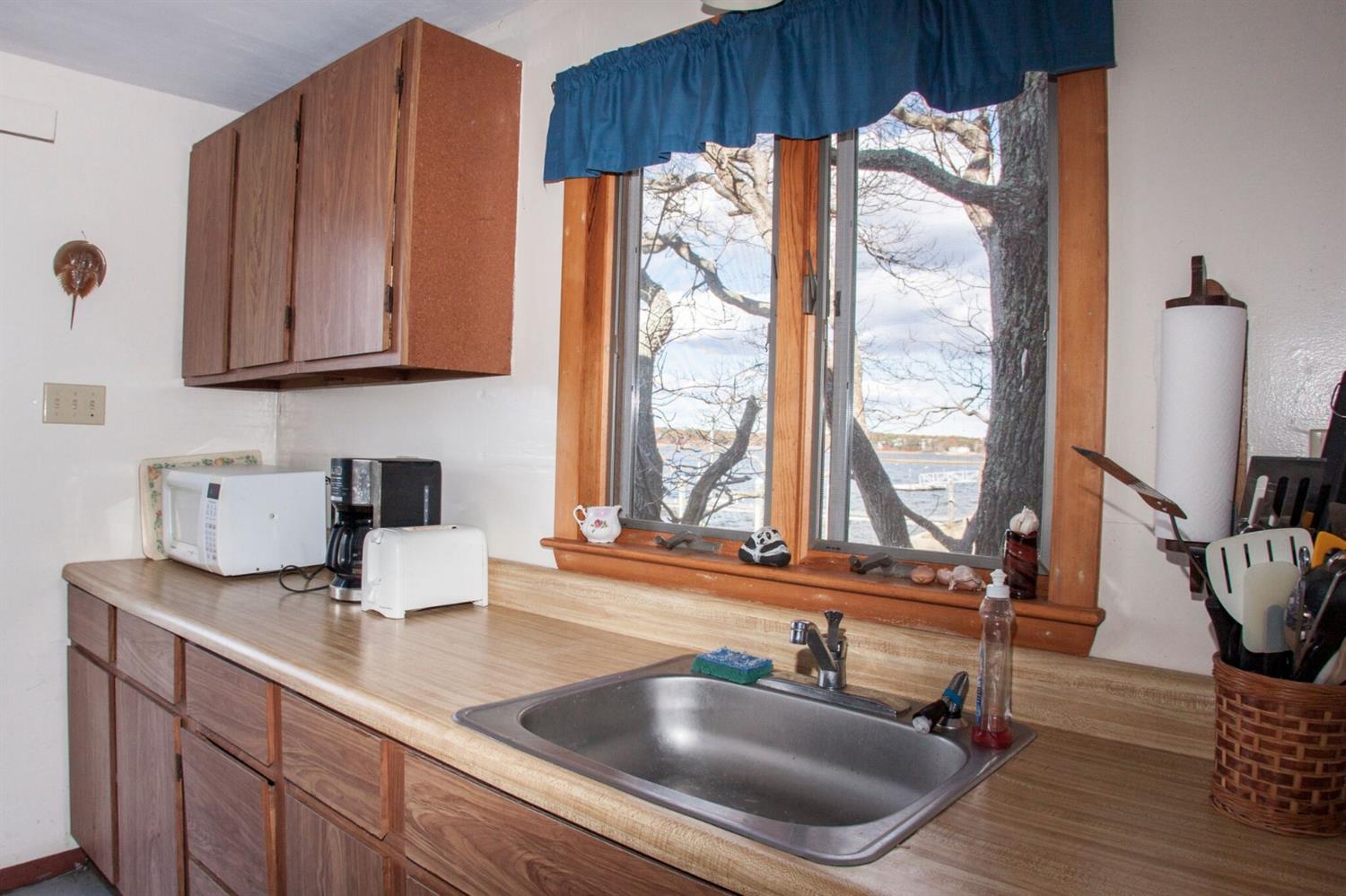 11 Hamblin Rd, Mashpee, MA 02649 photo 8