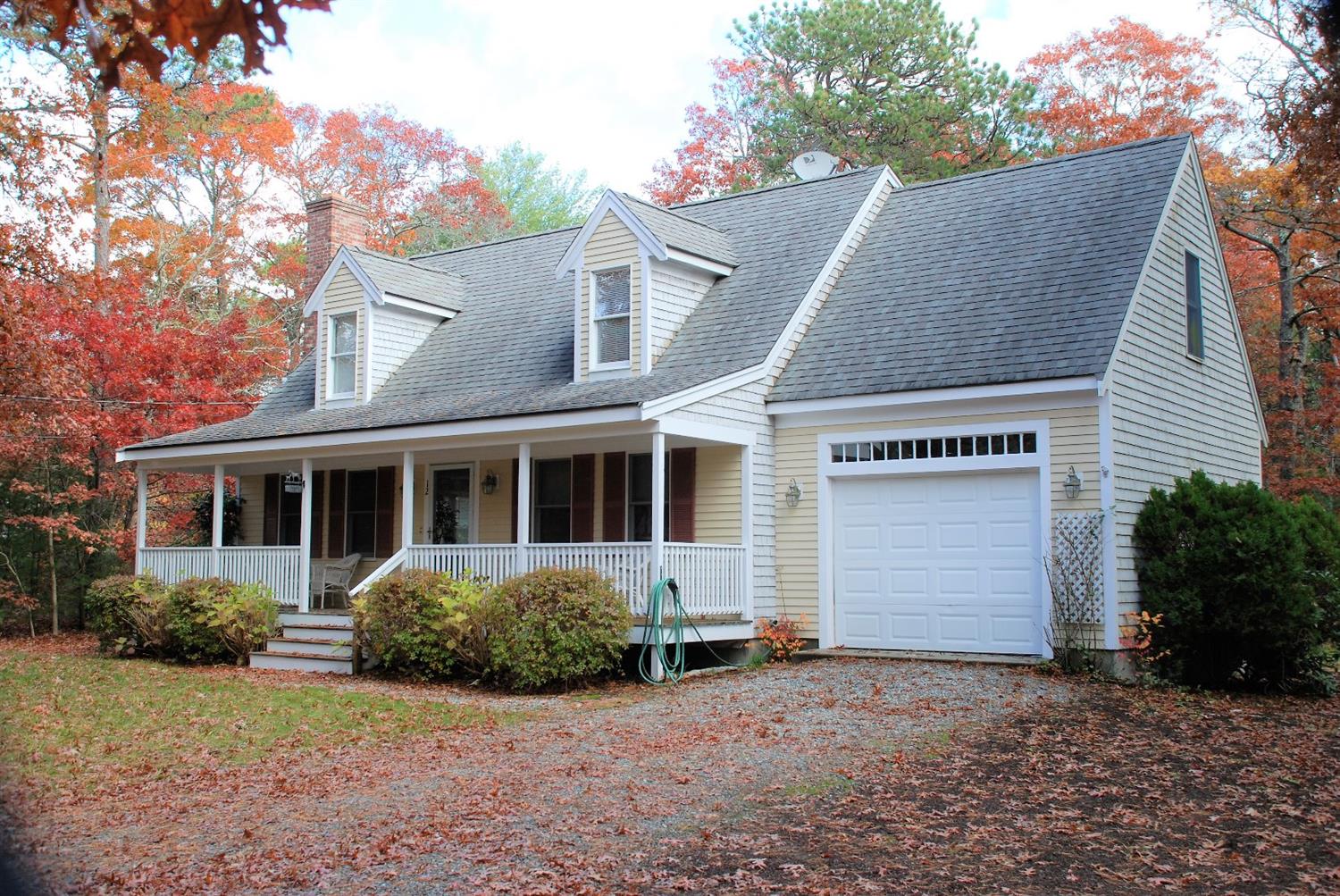 12 Mashpee Neck Rd, Mashpee, MA 02649 photo 1