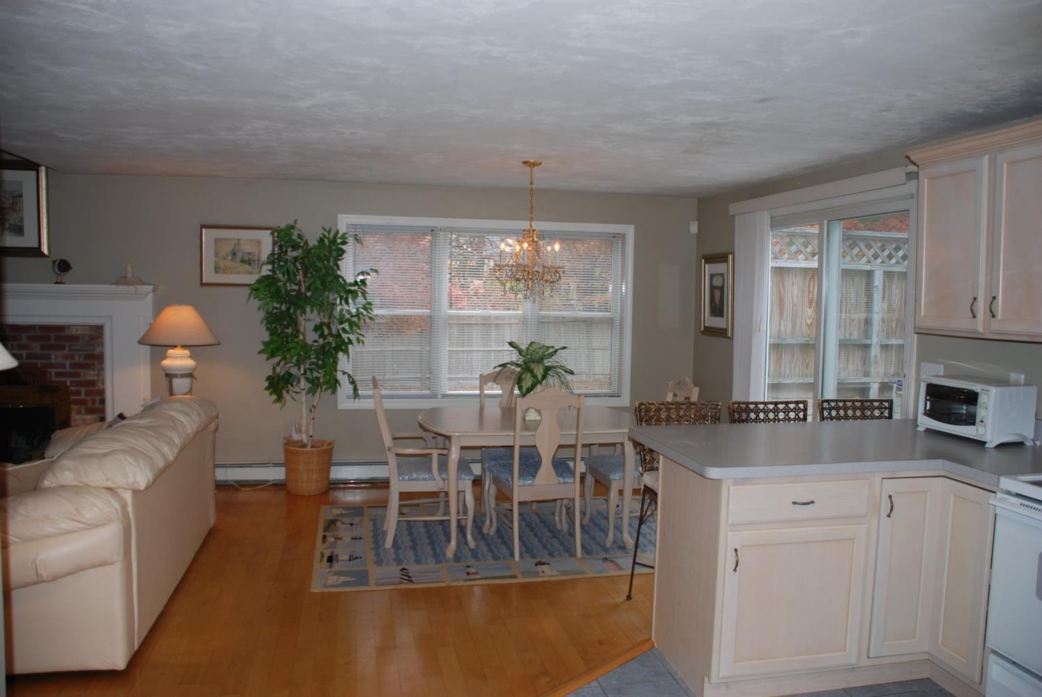 12 Mashpee Neck Rd, Mashpee, MA 02649 photo 9
