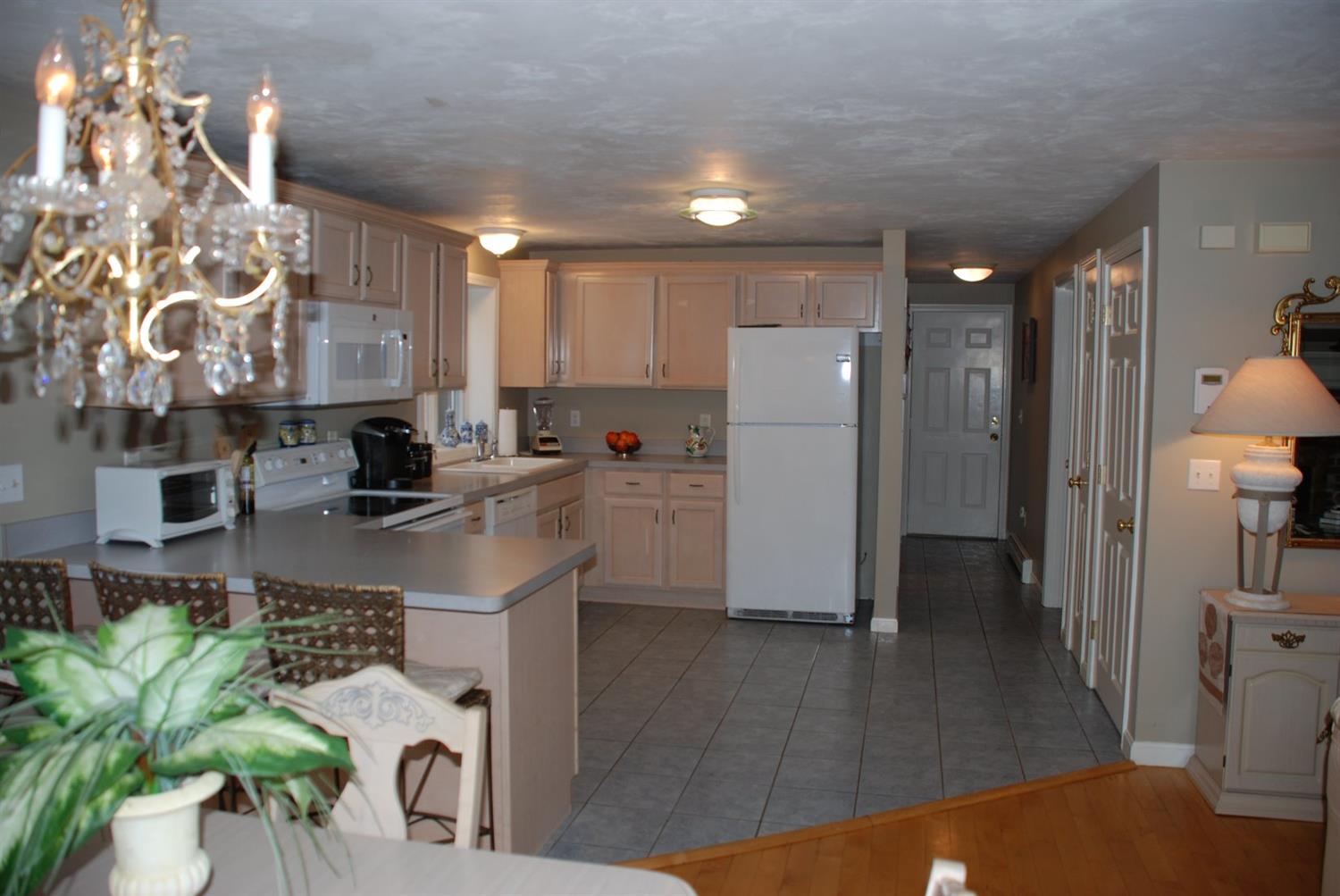 12 Mashpee Neck Rd, Mashpee, MA 02649 photo 8