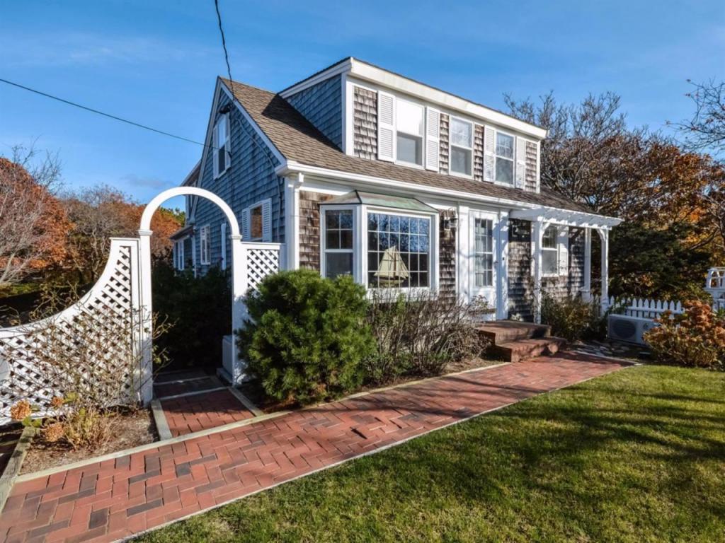 200 Shurtleff Rd, Eastham, MA 02642 photo 1