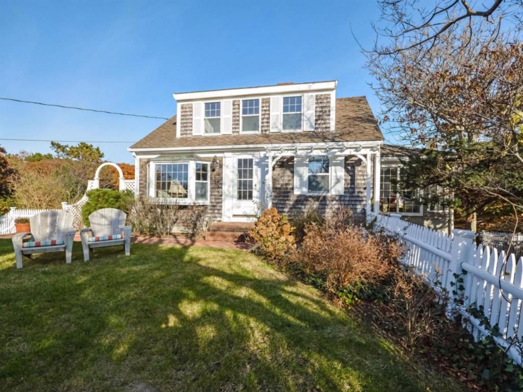 200 Shurtleff Rd, Eastham, MA 02642 photo 2