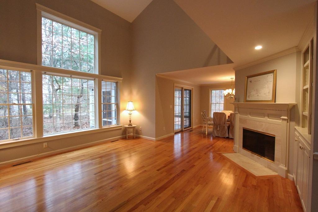 25 Sunbeam Ln, Hyannis, MA 02601 photo 2