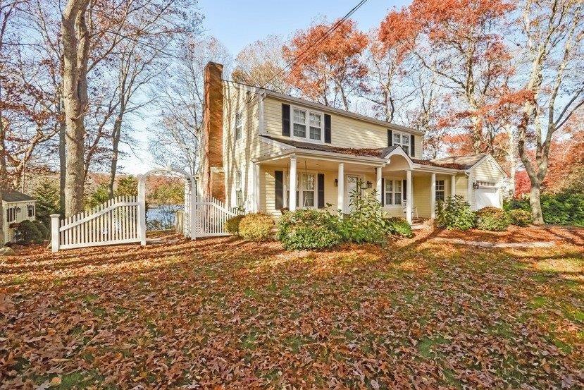 2 Sunset Cir, Mashpee, MA 02649 photo 4