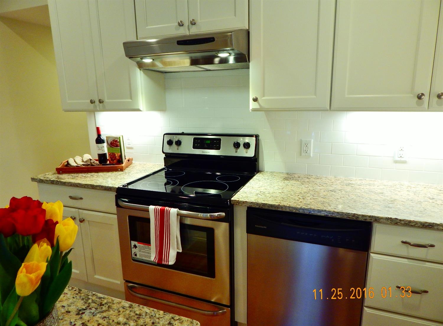70 Cape Dr, Mashpee, MA 02649 photo 2