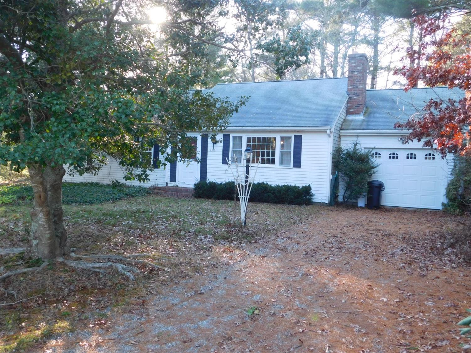 136 Goff Ter, Centerville, MA 02632 photo 2