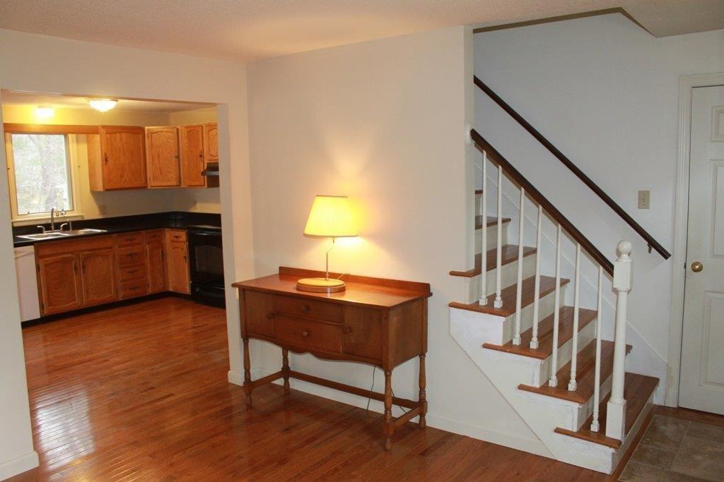 75 Cardinal Ln, Marstons Mills, MA 02648 photo 2