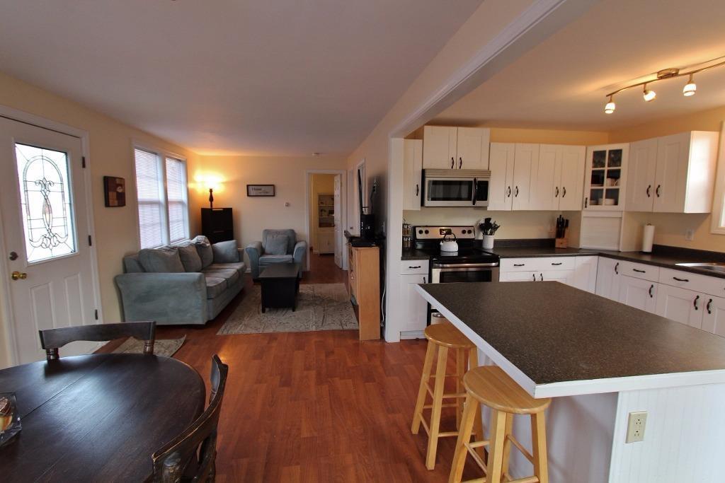 36 Lowell Rd, Mashpee, MA 02649 photo 4