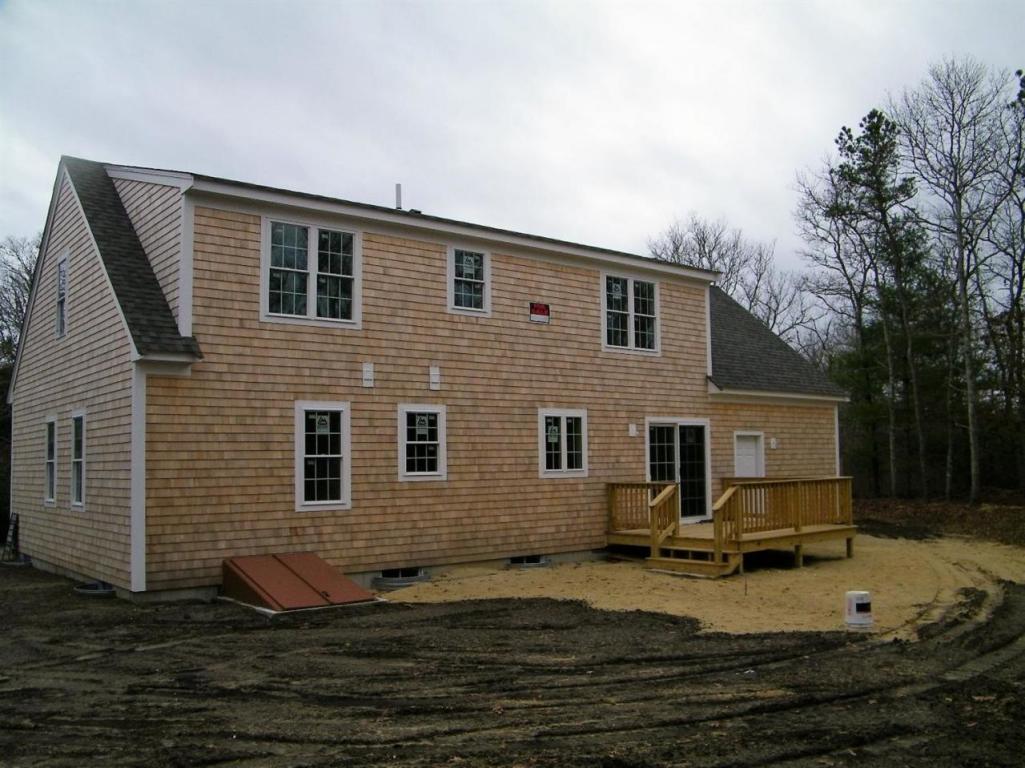 44 Content Ln, Cotuit, MA 02635 photo 5