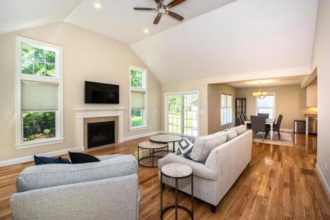41 Cottage Ln, Mashpee, MA 02649 photo 7