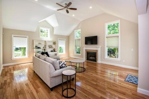 41 Cottage Ln, Mashpee, MA 02649 photo 5