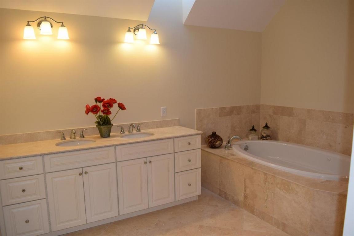 15 Quinns Way, Mashpee, MA 02649 photo 10