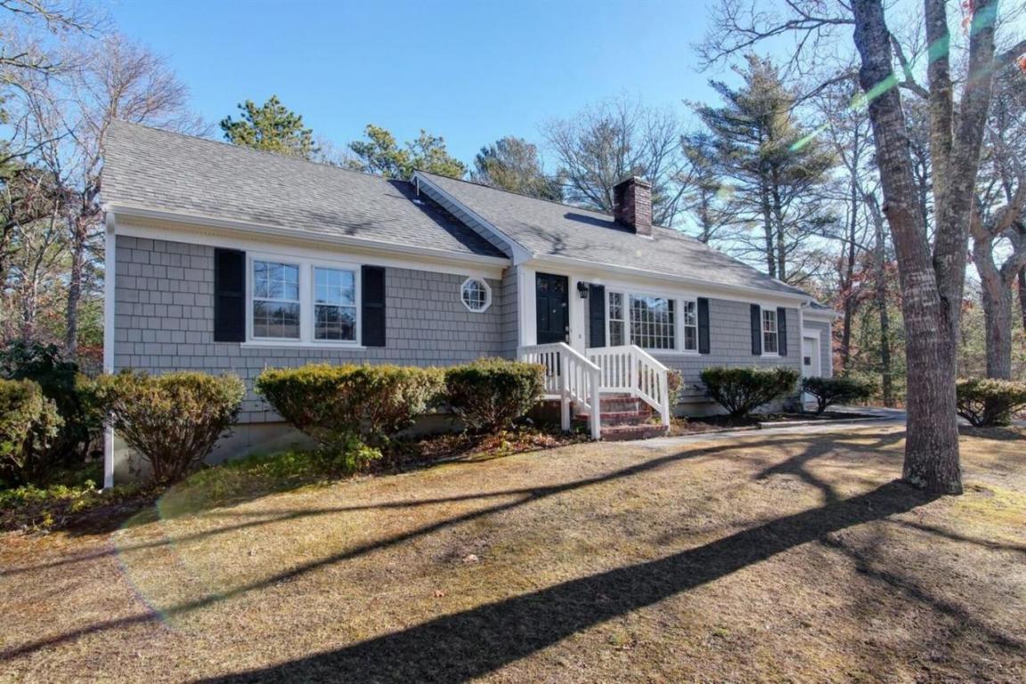 108 Anchor Ln, Cotuit, MA 02635 photo 2