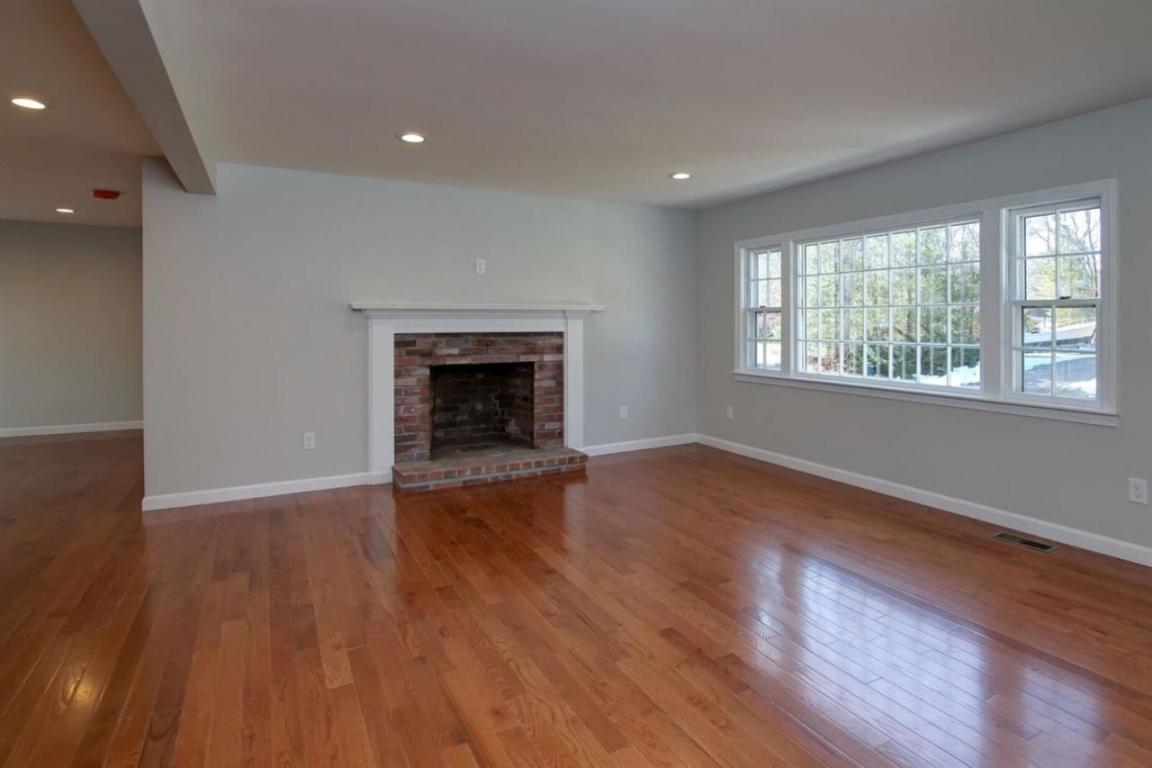 108 Anchor Ln, Cotuit, MA 02635 photo 10