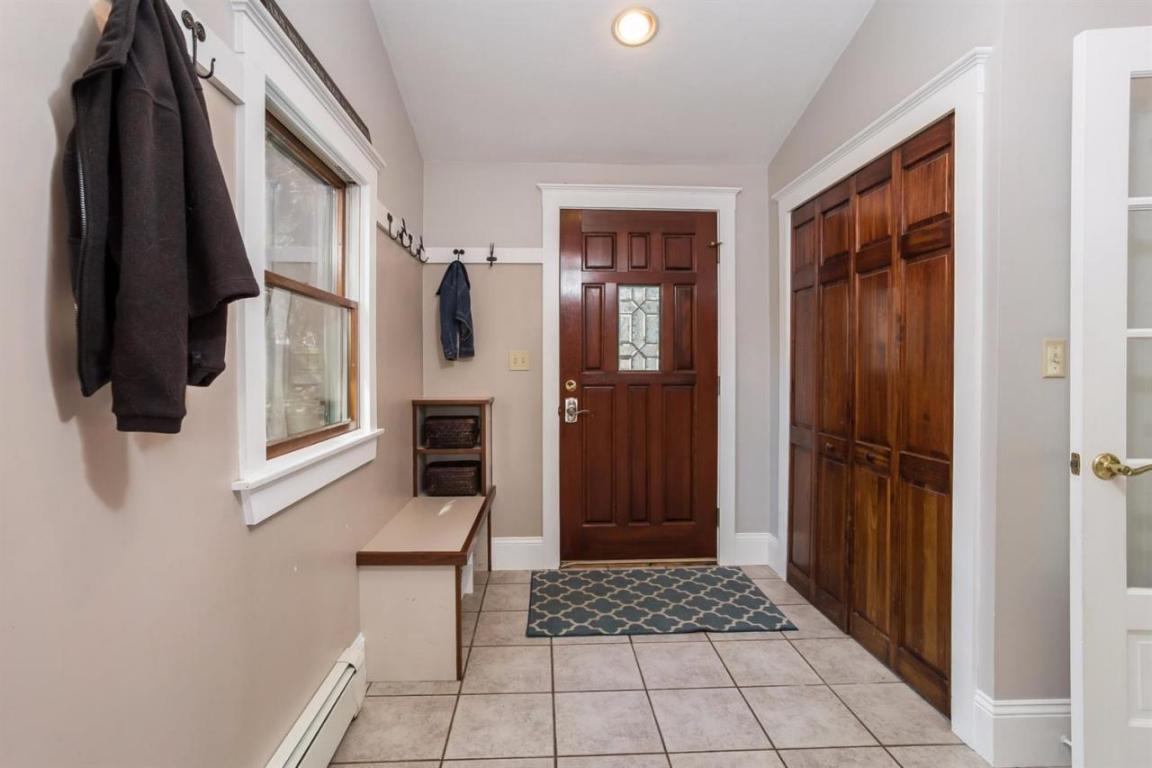 16 Chippewa Dr, Wareham, MA 02571 photo 3