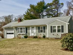 37 Maureen Rd, Centerville, MA 02632 photo 2