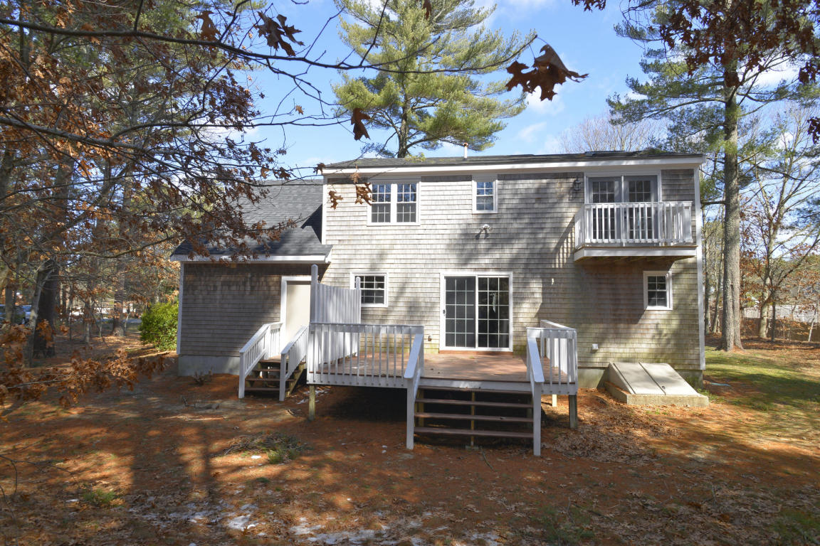 65 Shields Rd, Mashpee, MA 02649 photo 2