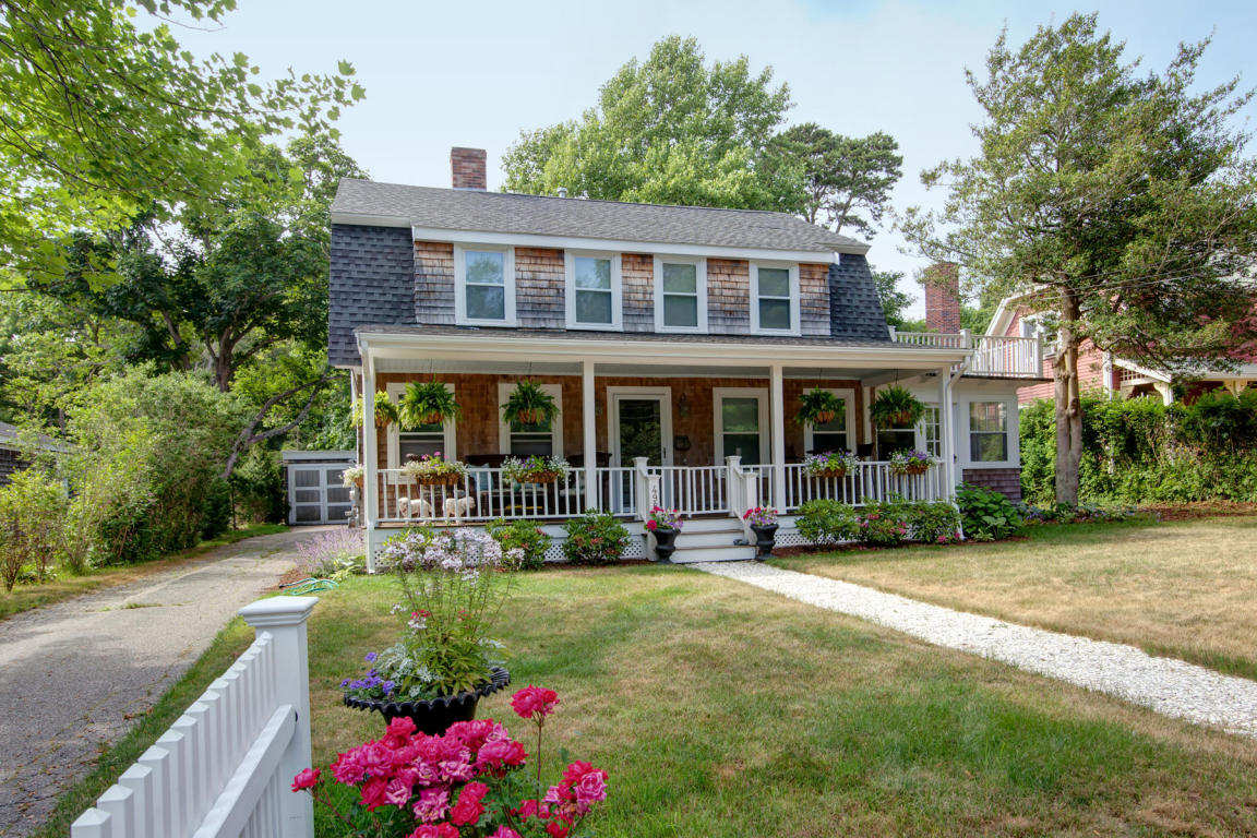 498 S Main St, Centerville, MA 02632 photo 2